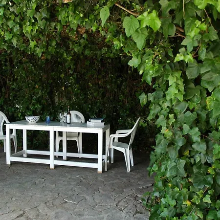 Apartment Villa Encarna Alojamientos Turisticos Con Piscina Comunitaria Conil De La Frontera