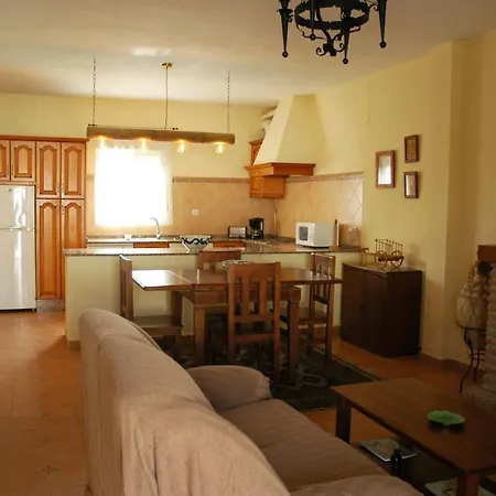 Apartment Villa Encarna Alojamientos Turisticos Con Piscina Comunitaria