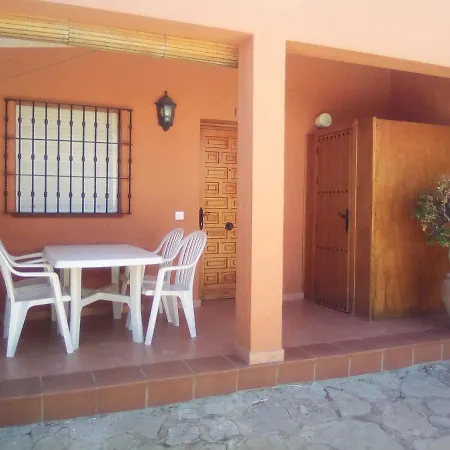 Apartment Villa Encarna Alojamientos Turisticos Con Piscina Comunitaria