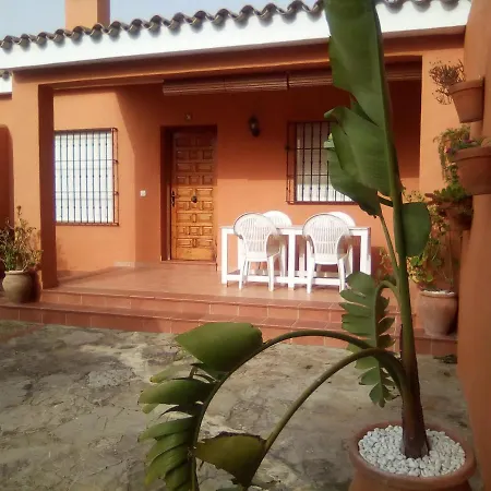 Villa Encarna Alojamientos Turisticos Con Piscina Comunitaria * Conil De La Frontera