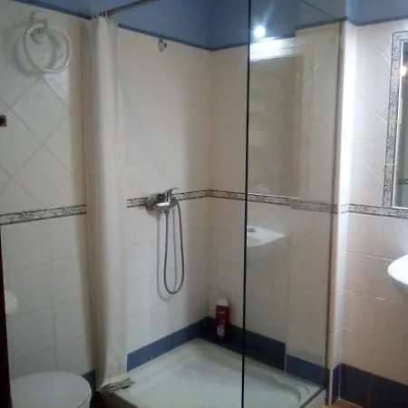 Villa Encarna Alojamientos Turisticos Con Piscina Comunitaria