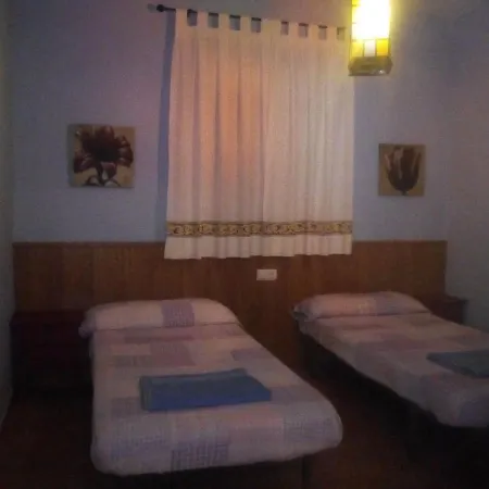 Villa Encarna Alojamientos Turisticos Con Piscina Comunitaria